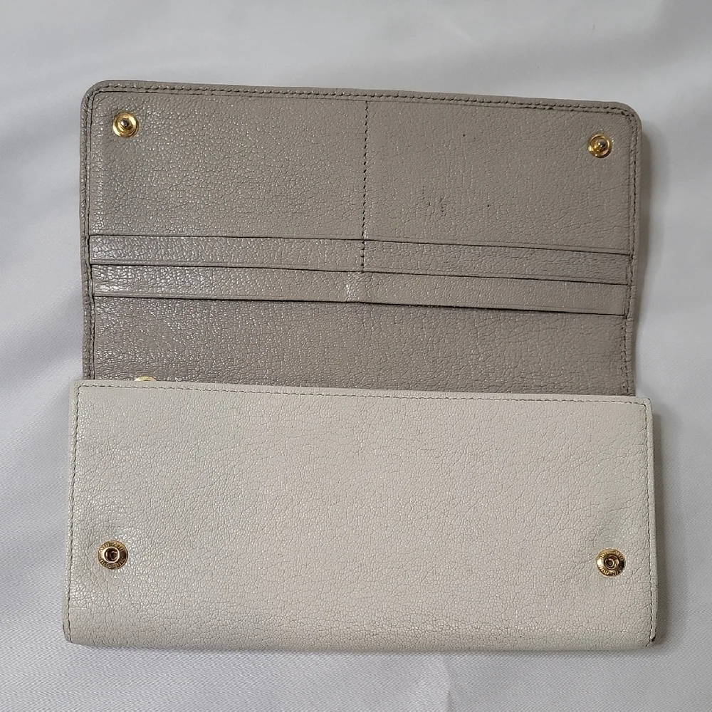 Miu Miu Beige and Cream Women's Wallet - Picture 6 of 10
